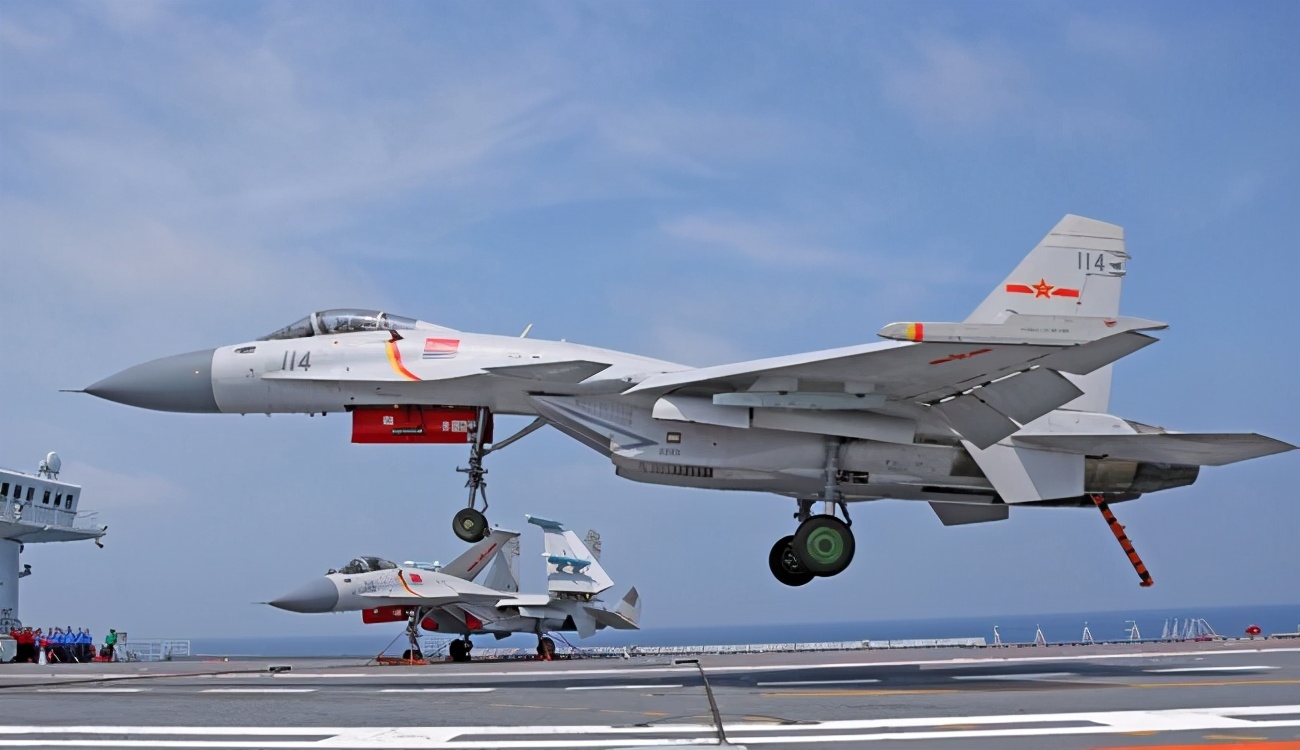 ˫��ĸ�������й�����������ʱ���������Һ�ĸ�Ź��ã�