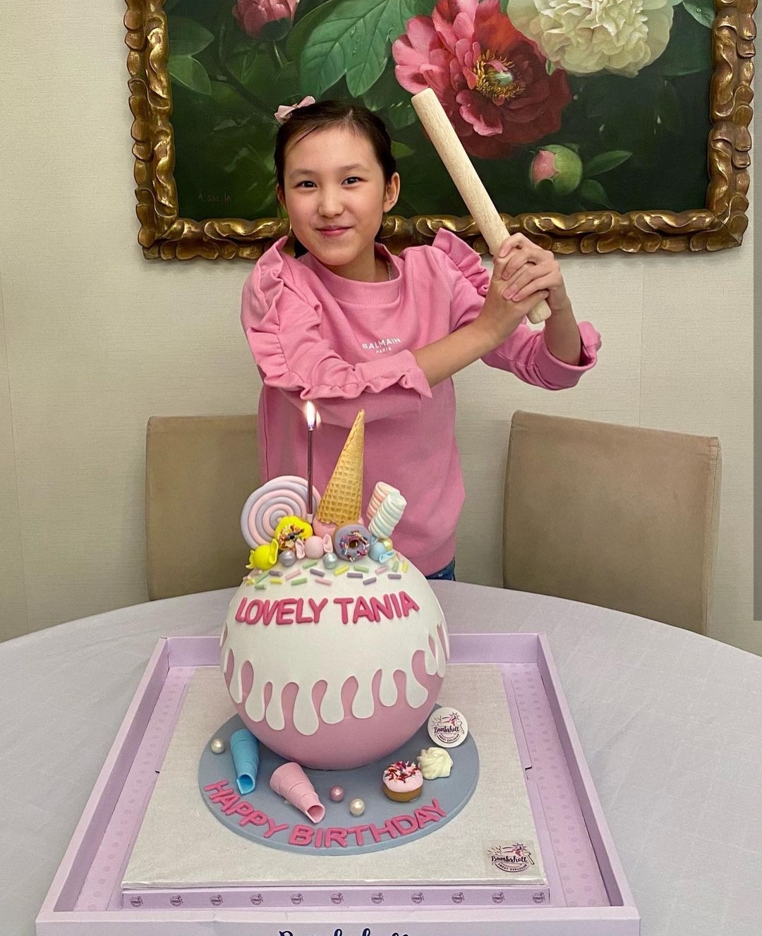 郭可盈曬照為女兒慶生，以維港為背景秀豪宅，熊黛林倆娃可愛出鏡