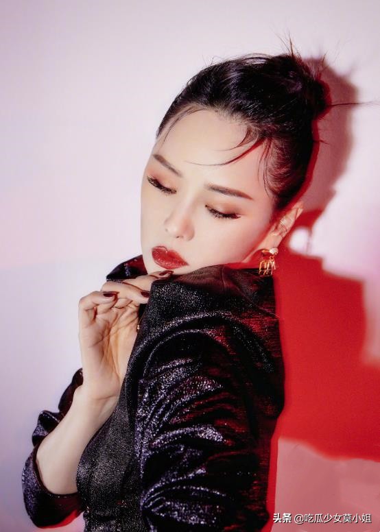 熟女|伊能静发布熟女宣言，52岁大胆秀小蛮腰计划今年进组拍戏