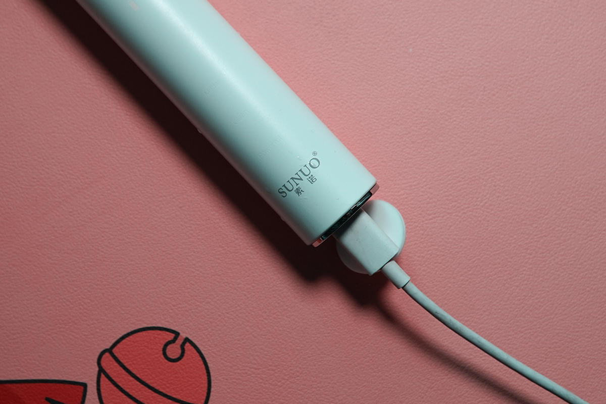 500W像素高精内窥镜，素诺可视洁牙仪的可玩性很高