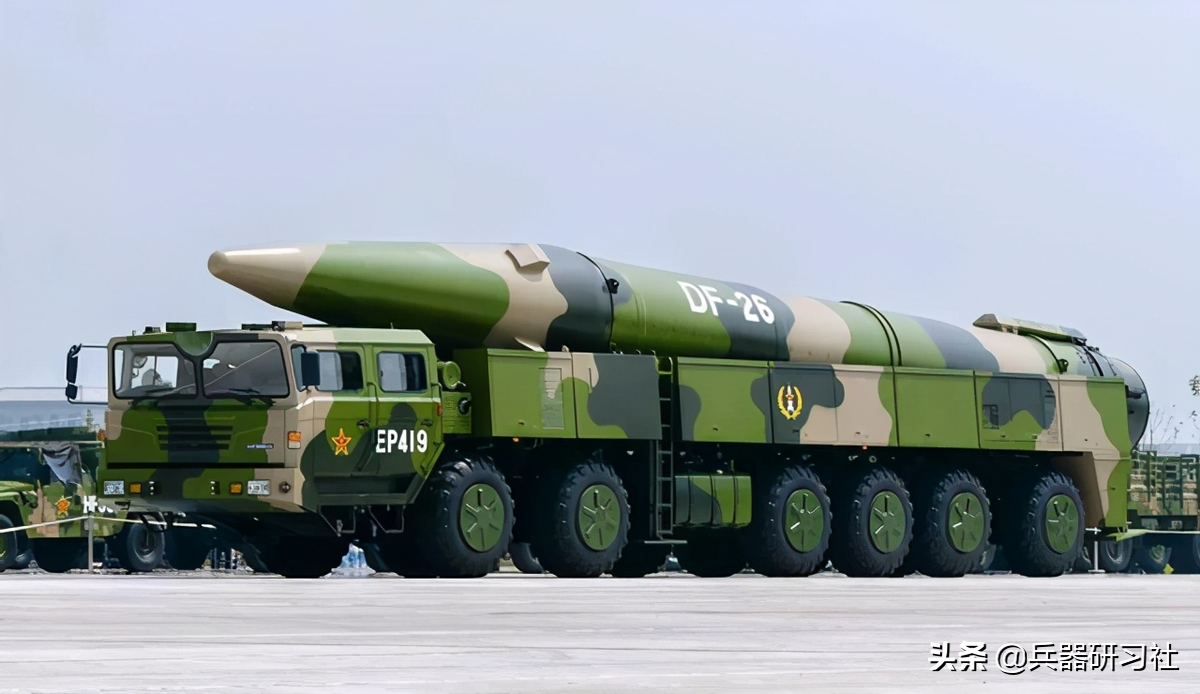 美国模拟与解放军台海开战，东风导弹摧毁航母和基地，数十万兵力近乎覆没