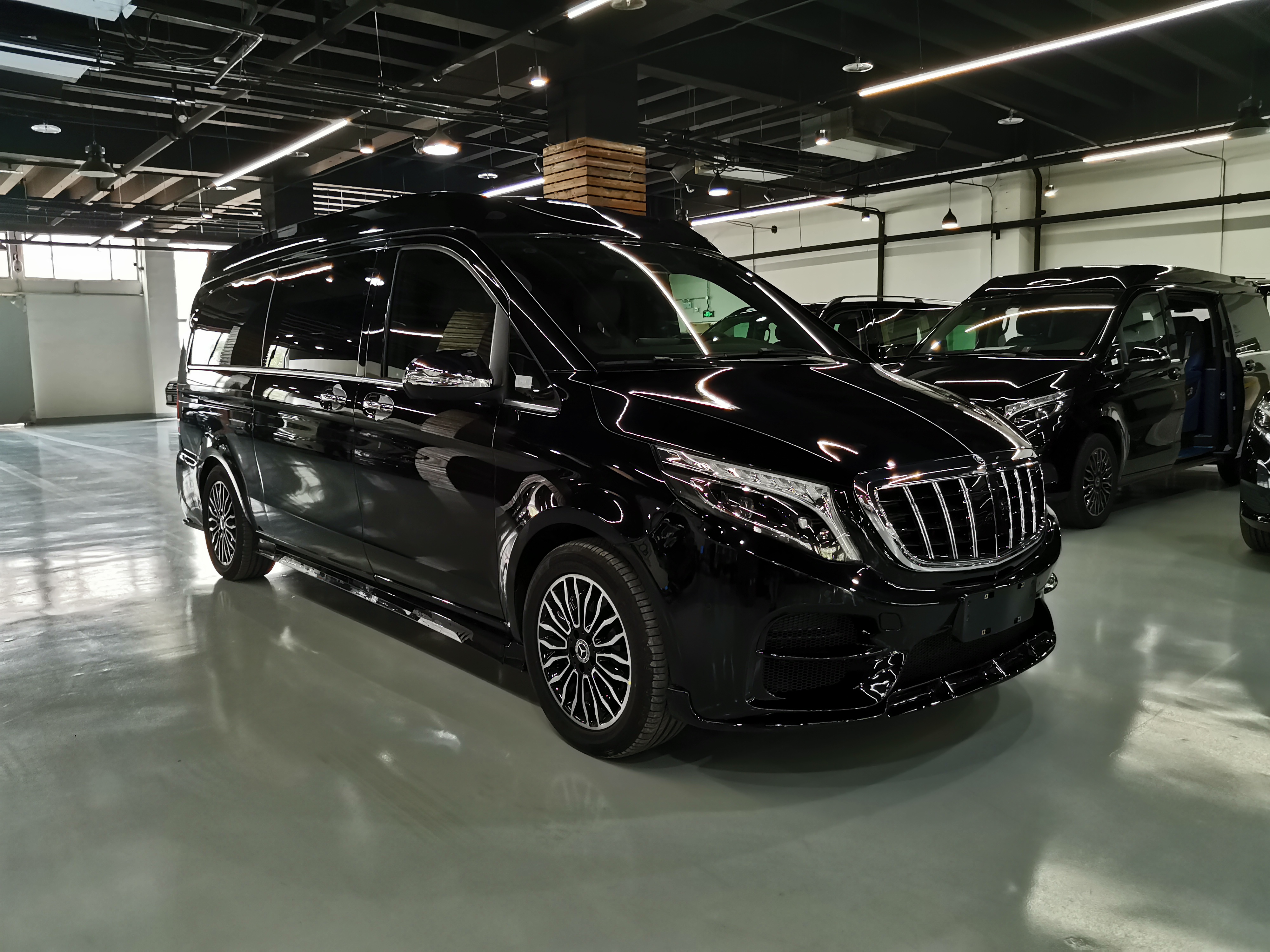 奔驰商务v260改装迈巴赫版现车详解