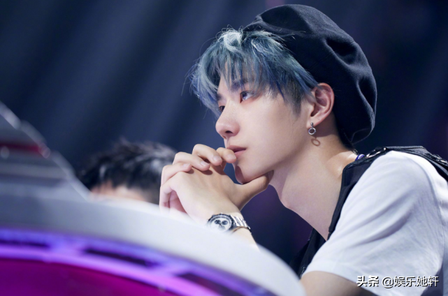 王一博也太忙了！才说今年有三部戏，湖南卫视