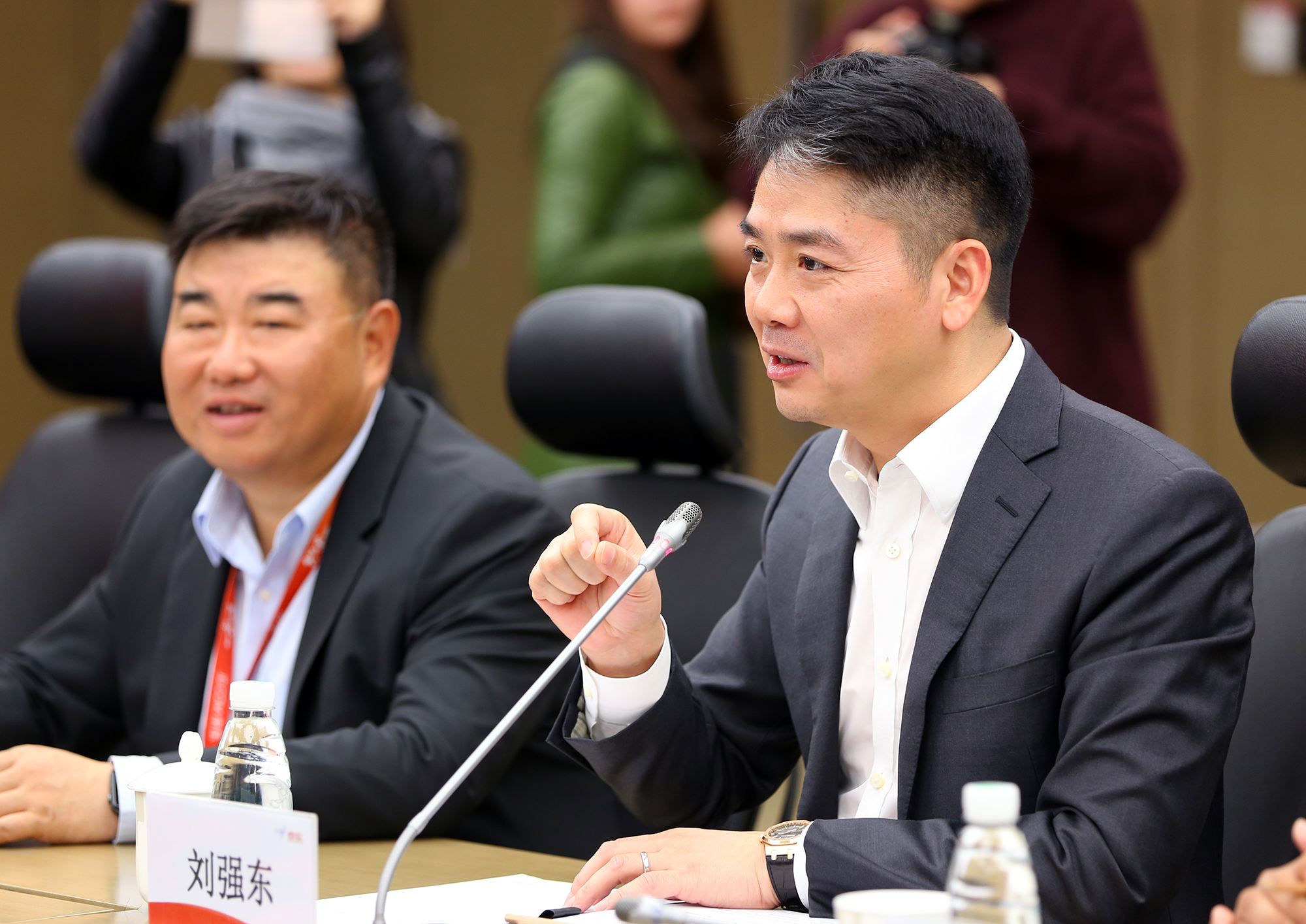 刘强东还有一张“王牌”，如果靠它成为首富，