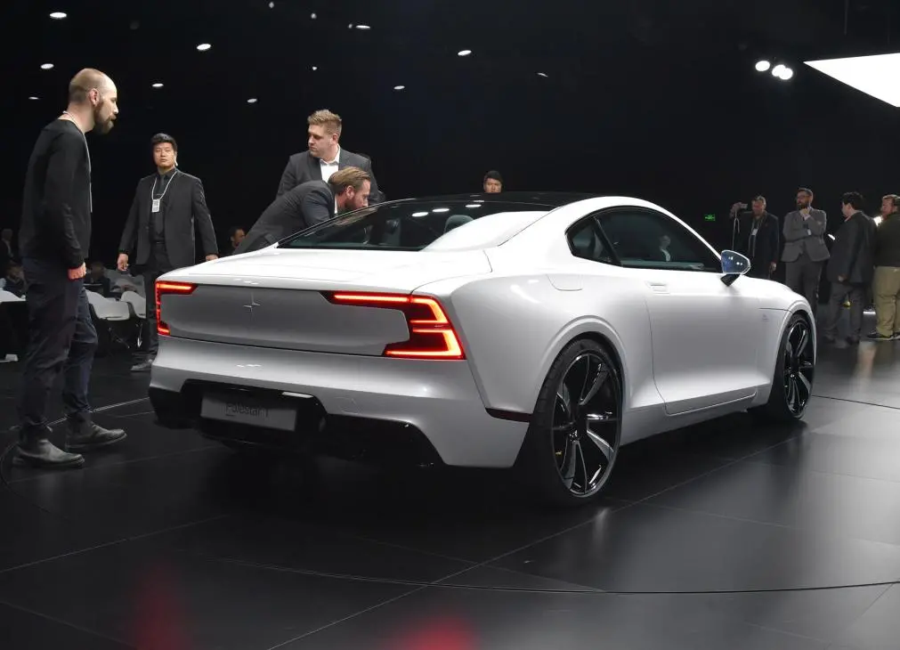 李书福换标火了！新车比奥迪A7漂亮，2.0T爆326p