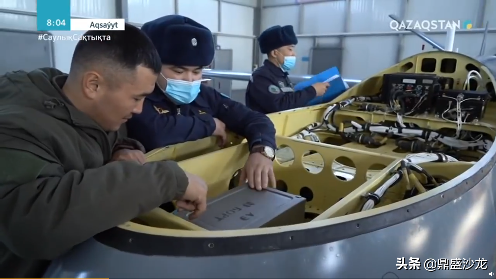 哈萨克斯坦空军服役的中国“翼龙”-1察打无人机