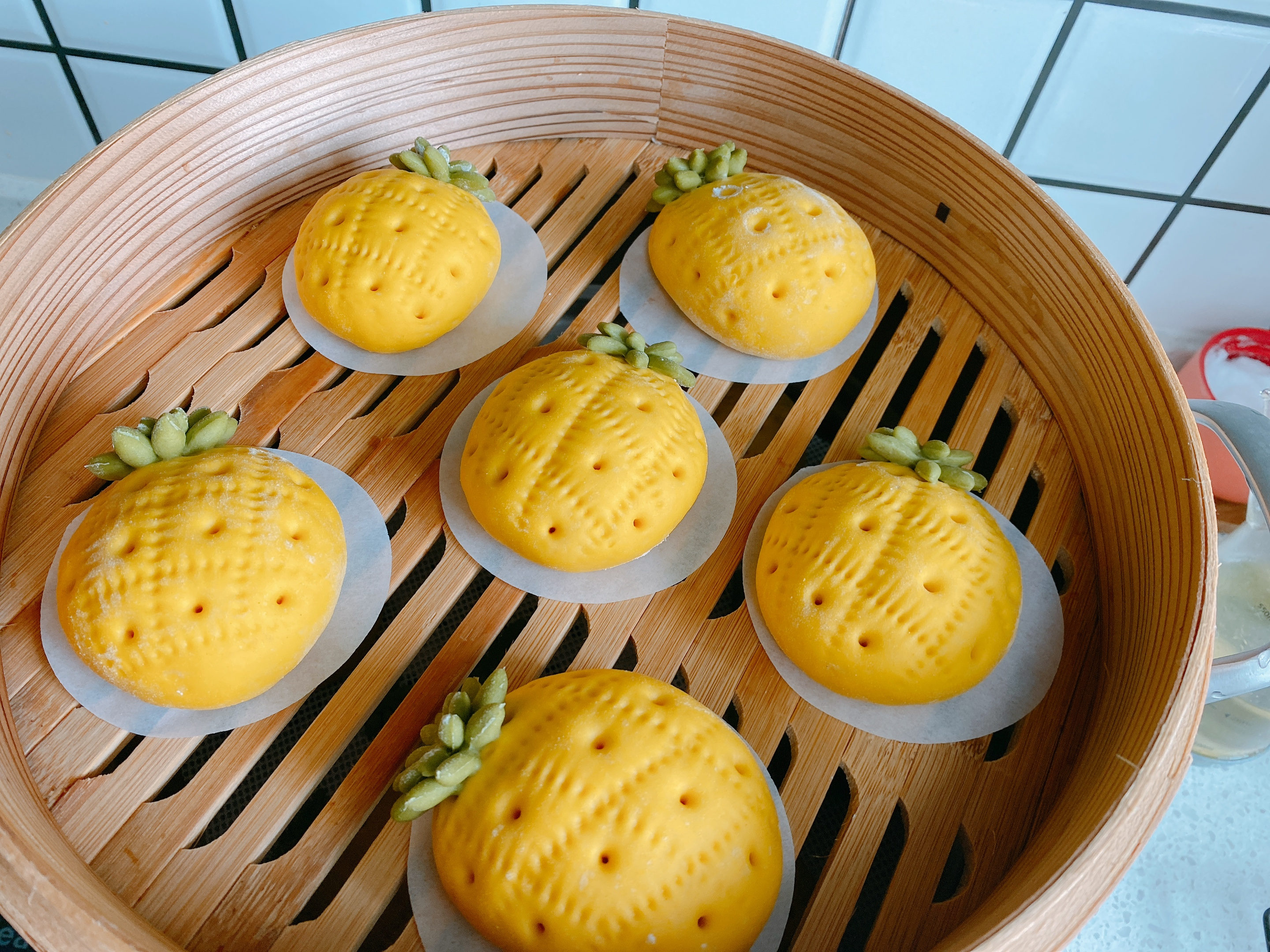 六一兒童節要到了，給孩子做款菠蘿饅頭，顏值高易操作，孩子愛吃