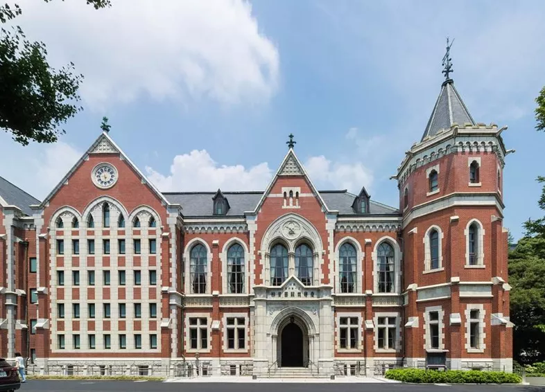 京都大学才排第三?!来看日本人眼中学霸最多的学校TOP10