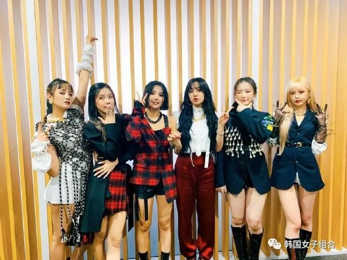 1注:首次在音银和音中获得一位izone 《secret story of the swan》音