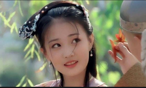 甄嬛传：难怪甄玉娆一生无子，你看雍正送了她啥？成全只是说说