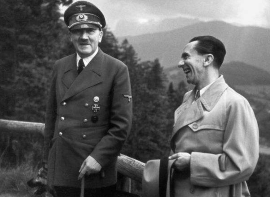 希特勒还活着你相信吗？阿根廷128岁老人亮出证据，自称是希特勒