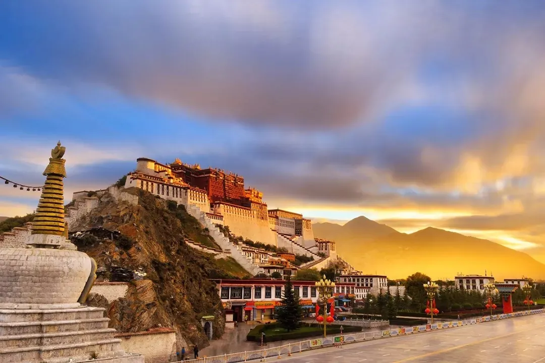 美女的西藏疗伤之旅：接受渺小，放弃虚无，享受顺其自然的快乐