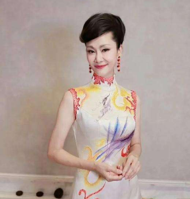 她是著名歌曲家，丈夫婚内出轨遭背叛，二婚嫁