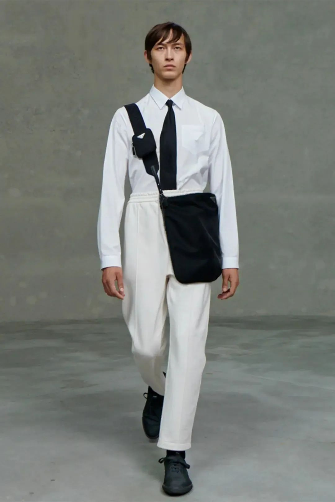 Prada 2021春夏多重视角未演之秀