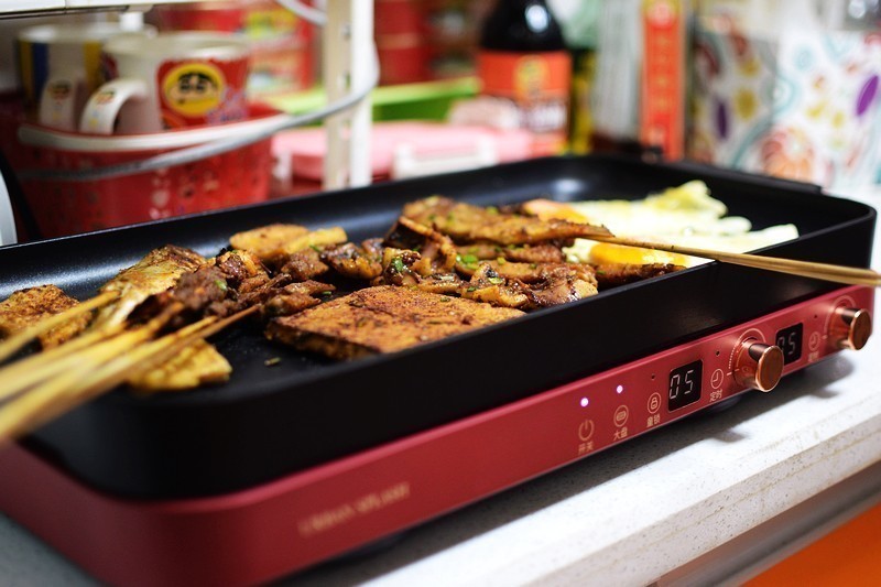 嗨吃嗨聚 一盘掌控 URBAN SPLASH多功能聚嗨盘料理锅