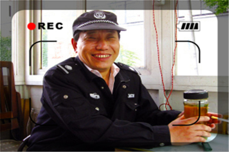 现在50岁左右的失业者，在社会上如何生存下去？