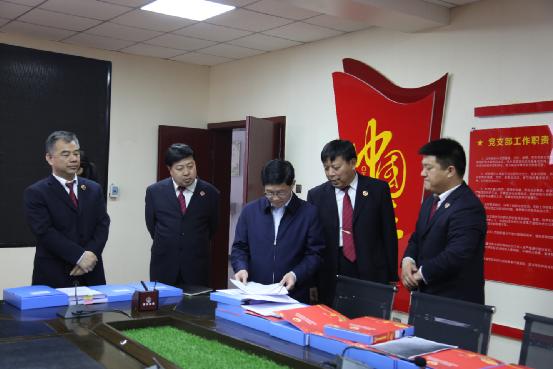潼关县委副书记唐娴对县检察院党史教育暨教育整顿工作进行检查