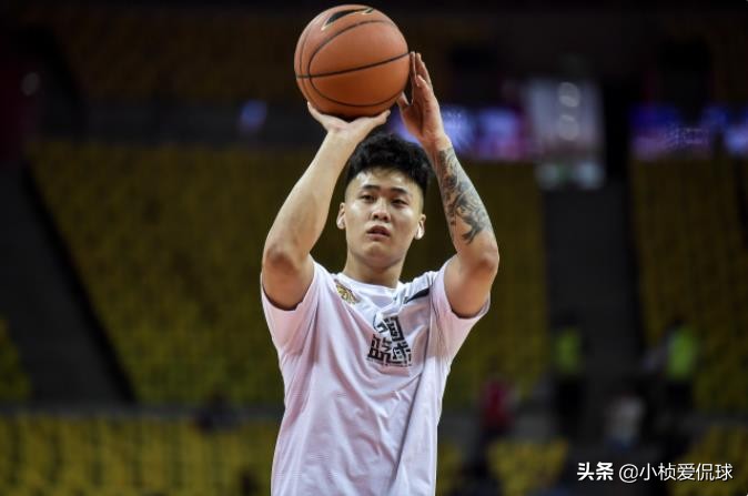 宏远新赛季值得期待的四人，胡明轩排第三，两