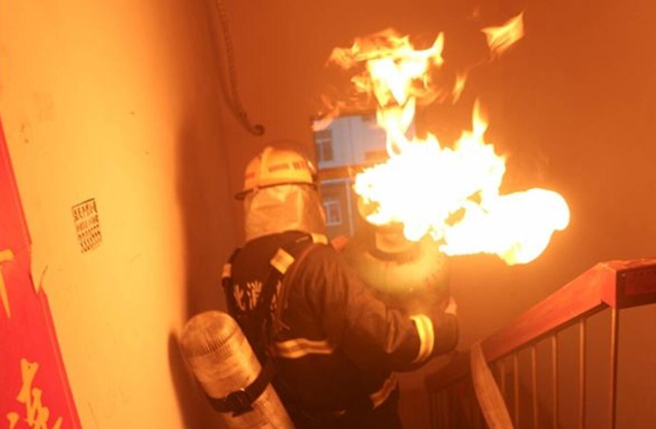 湖北十堰爆炸是什么原因答案来了