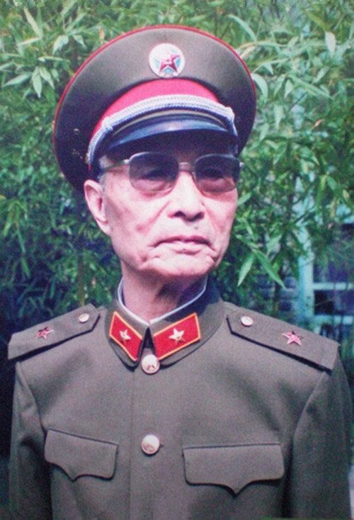 In 1935, Zhang Aiping was defeated in the army but said that victory or ...