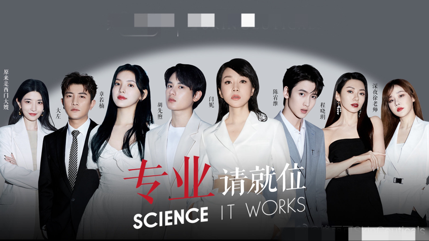 49岁闫妮曝写真，面部松弛法令纹明显，狗啃刘海