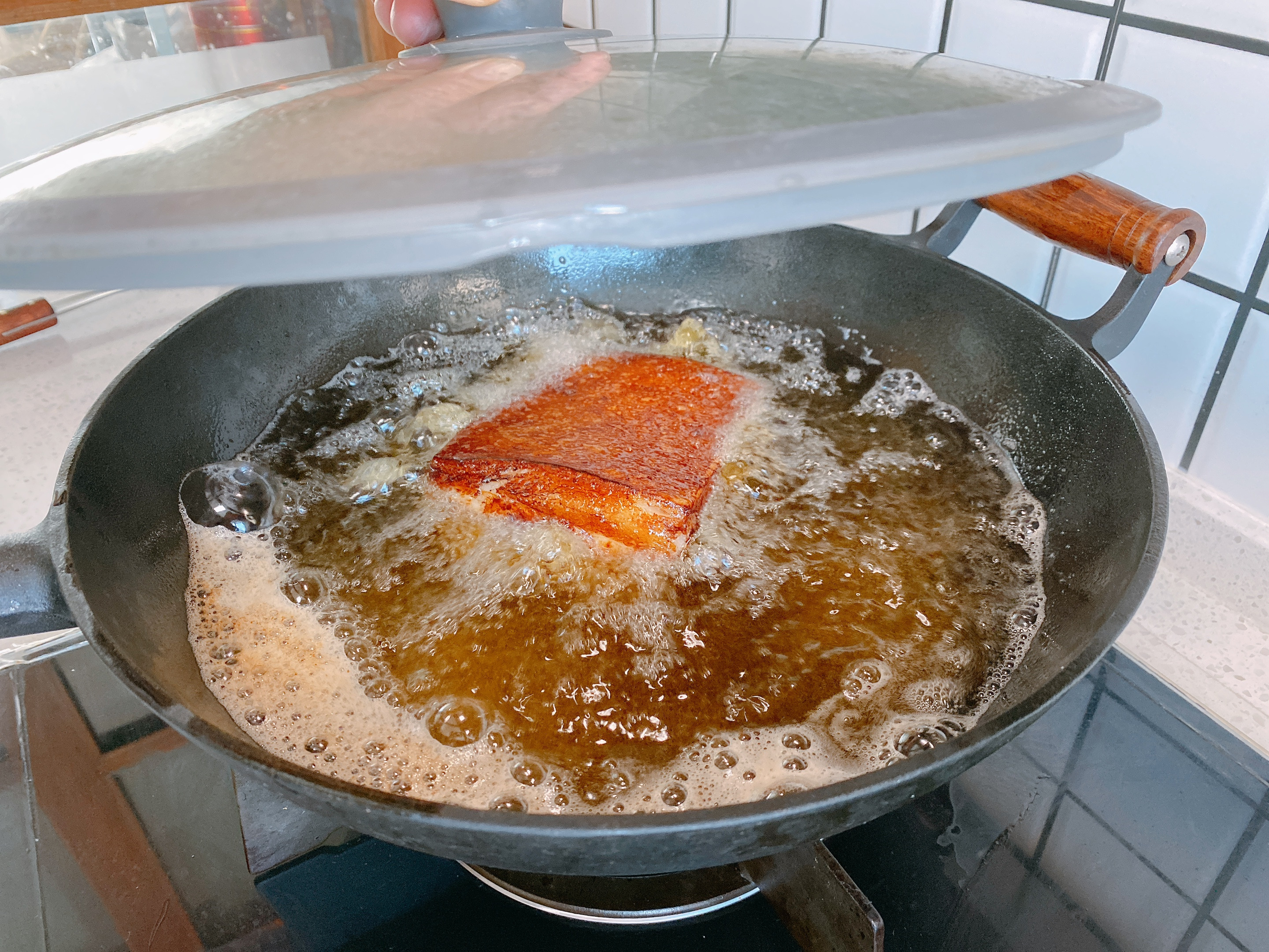 過年炸扣肉總失敗也不起泡，找到5個關鍵點，做出正宗的虎皮扣肉