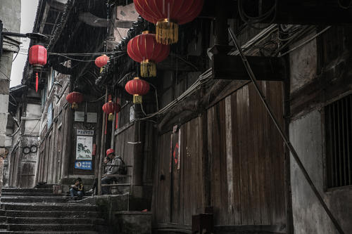 An ancient town "hidden" deep in the mountains in Sichuan, with simple and strong folk customs, simple and quiet yet undeveloped