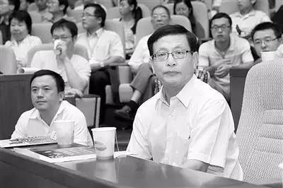 他是北大才子，留学却沦为外卖小哥，蛰伏30年，