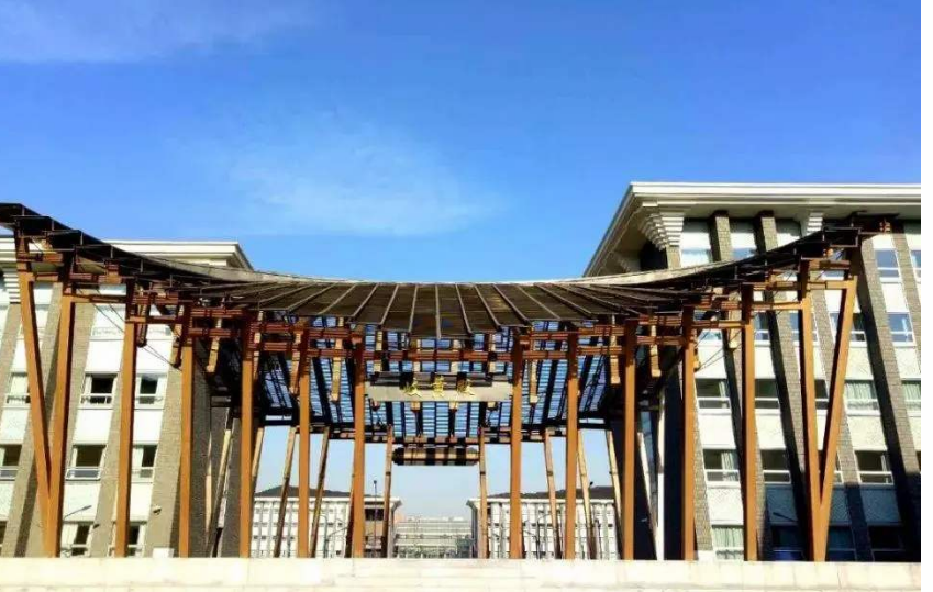 四年录取数据告诉考生，多少分可以考入北京中医药大学