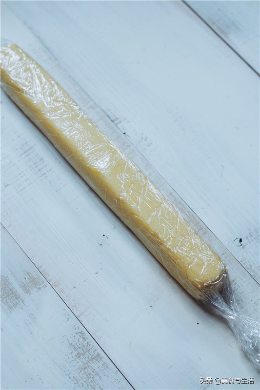 Feburary 2 if be in the home curtilage, do not want to eat bean, come a citric biscuit, acerbity acid is sweet pretty good also