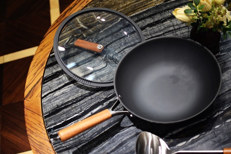 复刻千年传承的铁器 三禾窒氮轻铁锅