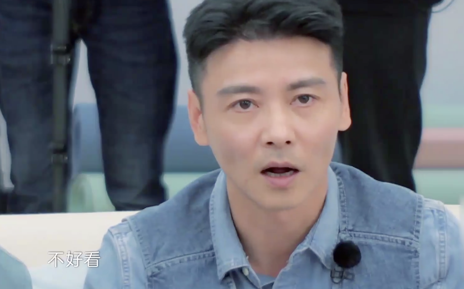 蔡少芬cos玛丽莲梦露，风情万种，强吻张晋留唇印画风搞笑