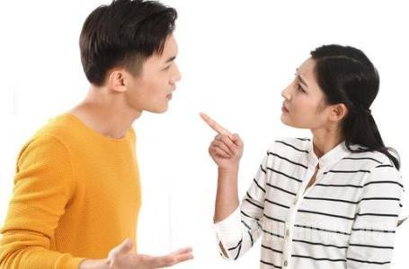 我想让老婆和我一起去做孕检，老婆却要和我离婚，是我做错了吗