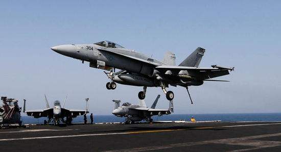 美国航空巨头之争：波音为反击洛马，对两款四代机进行五代化改造