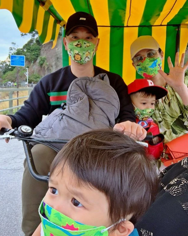 胡杏兒分享母子對話，奕霖親吻媽媽孕肚放言要爭寵，童言童語超萌