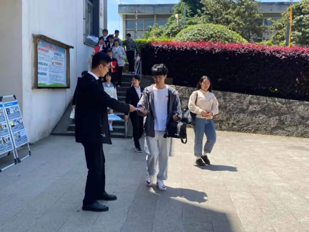 市人大常委会机关开展反网络诈骗宣传和禁毒工作