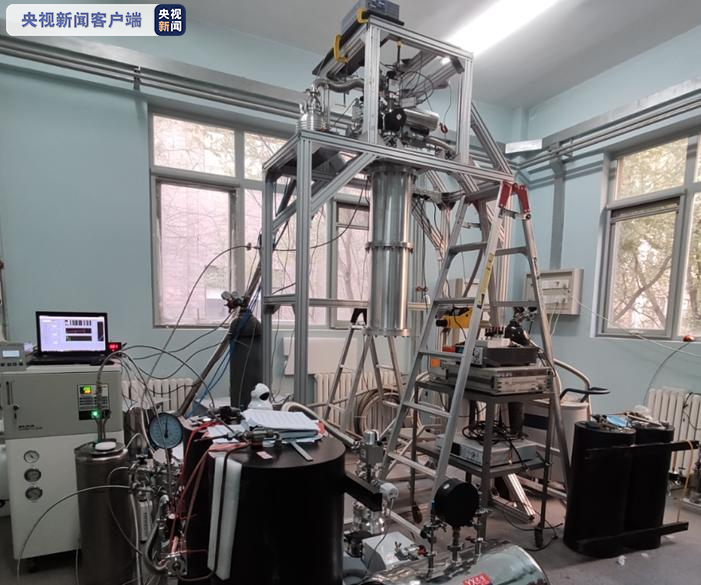 ��ͻ�ƣ��ҹ���Һ��ϡ�������������������