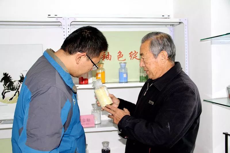 Be magical! Summit summit person invented a kind to throw not bad pottery and porcelain! 