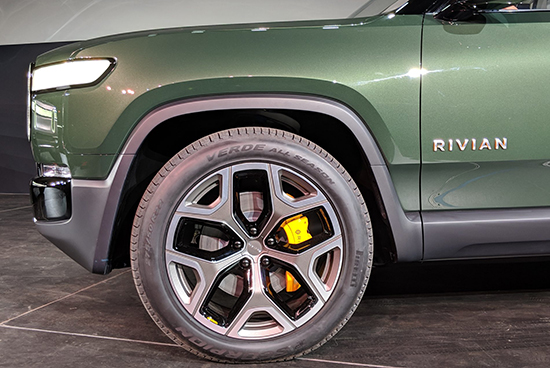 续航力超600千米 Rivian R1S纯电动车SUV公布