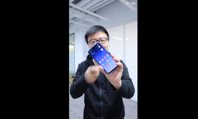 新春第一机，红米noteRedmi新产品现身：刘海屏，后置摄像头指纹识别