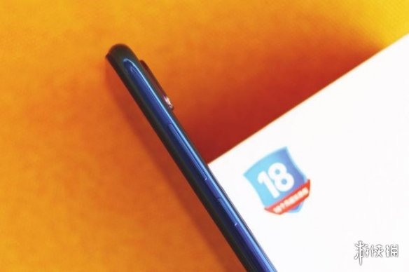 红米noteRedmi Note 7真机里手图 精准定位中低档 主推性价比高