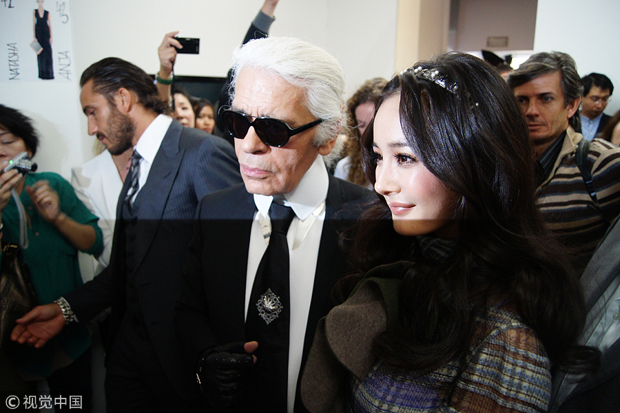 这么多明星合影，老佛爷究竟看上了她们哪儿？