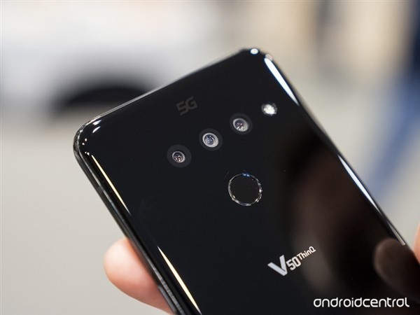 LG V50 ThinQ 5G折叠屏手机 5月10日开售7000起