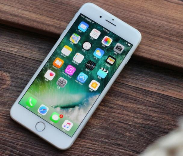 实际上，iPhone 7 Plus才算是iPhone掩藏的“大小彩蛋”！
