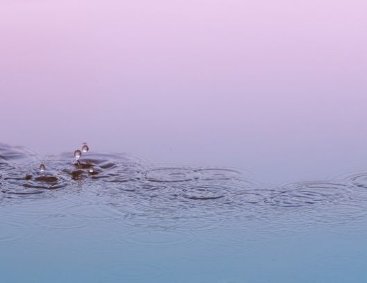 15句惊艳的海子爱情诗，读给恋人听 | 赠书