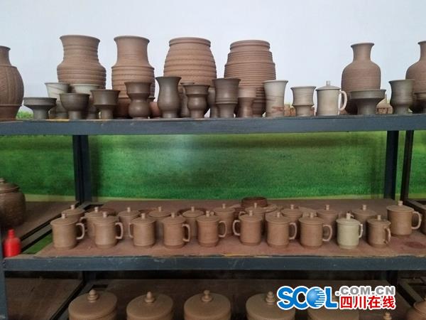 隆昌县石燕桥镇公社陶厂