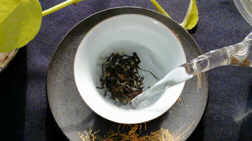 三联找chá | 可以喝的“美人”，有馥郁蜒香味