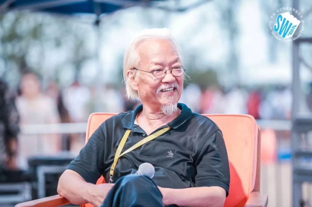 Zhao Lei, sound plays, · · · is 9 Lian Zhen's people, Kangmushi this night sky drew a chic moon