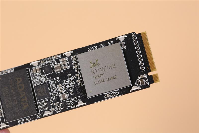 带灯的旗舰M.2 SSD！威刚XPG龙耀S40G 512GB评测