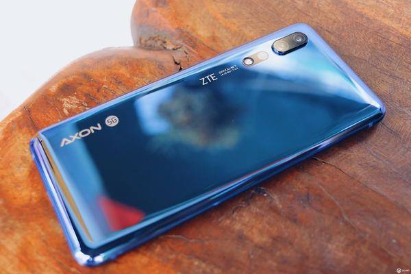 观察·AXON10 中兴天机的 5G 感受